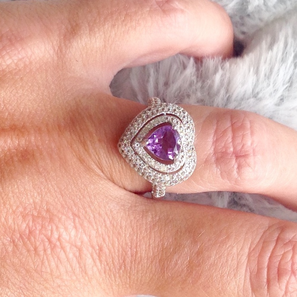 Huge Purple Amethyst, and White Sapphire,diamond ring - Picture 8 of 11